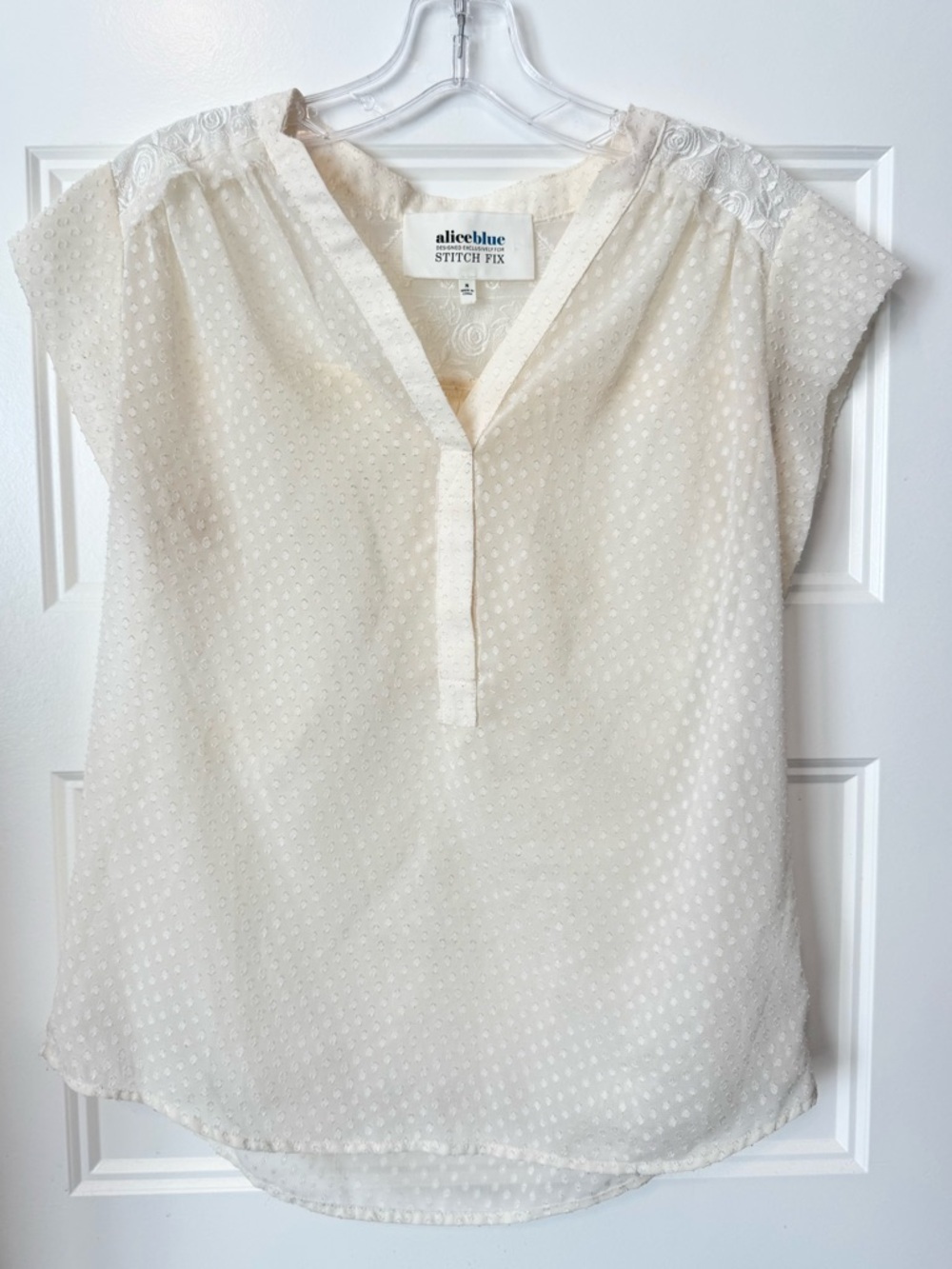Alice Blue Stitch Fix Swiss Dot Blouse Small Ivory Embroidered Boho Work Top